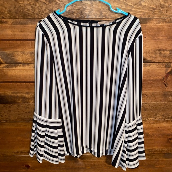 LOFT Tops - LOFT Black and White Blouse